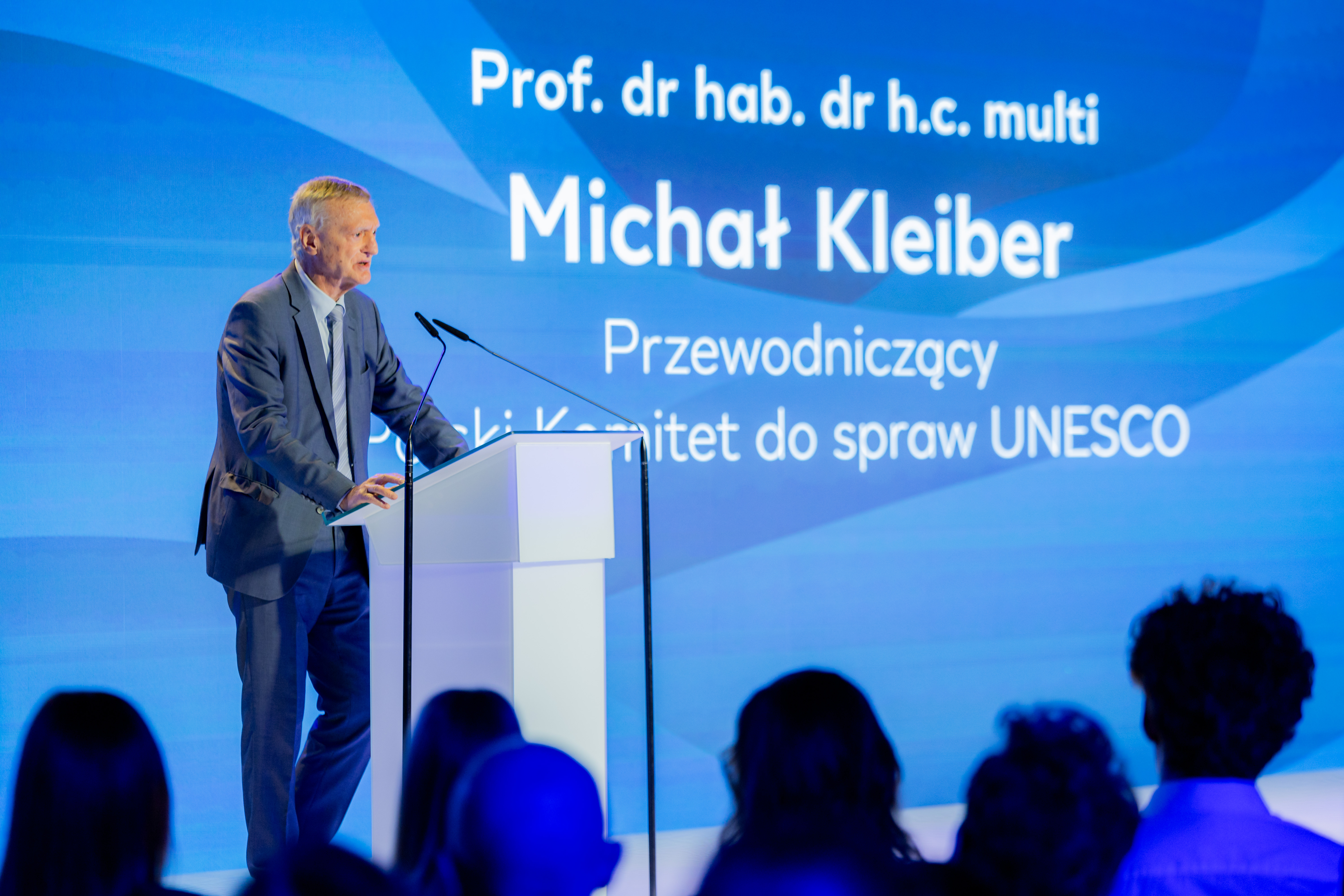 Prof. Kleiber podczas uroczystości ogłoszenia wyników konkursu L’Oréal-UNESCO Dla Kobiet i Nauki